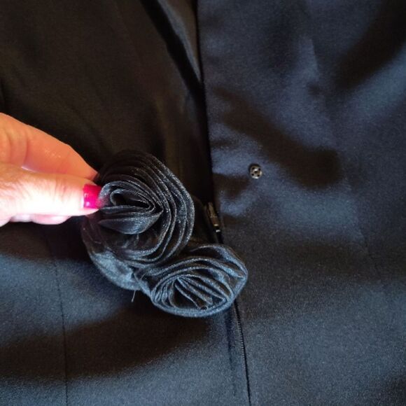 VTG Black Low Back Rosette Midi Sheath Dress Deadstock SZ 14 *Fits like Large - Picture 10 of 15